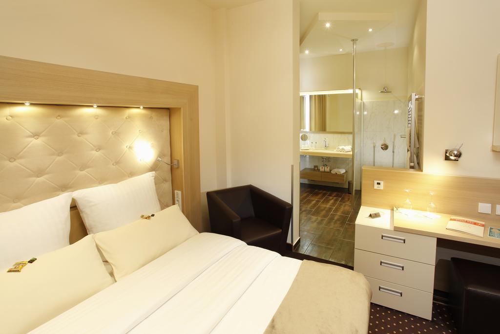 Hotel Villa Will Altwarmbuchen Rom bilde